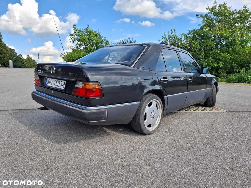 Mercedes-Benz W124 (1984-1993) - 3
