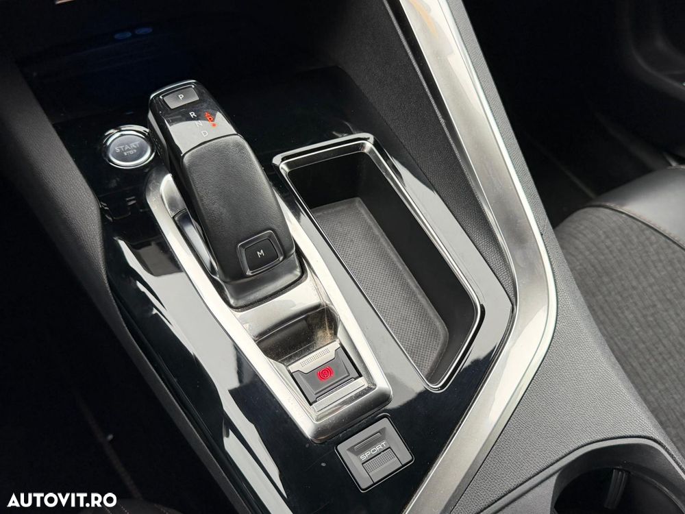 Peugeot 3008 1.2 PureTech Turbo S&S EAT6 GT-Line - 8