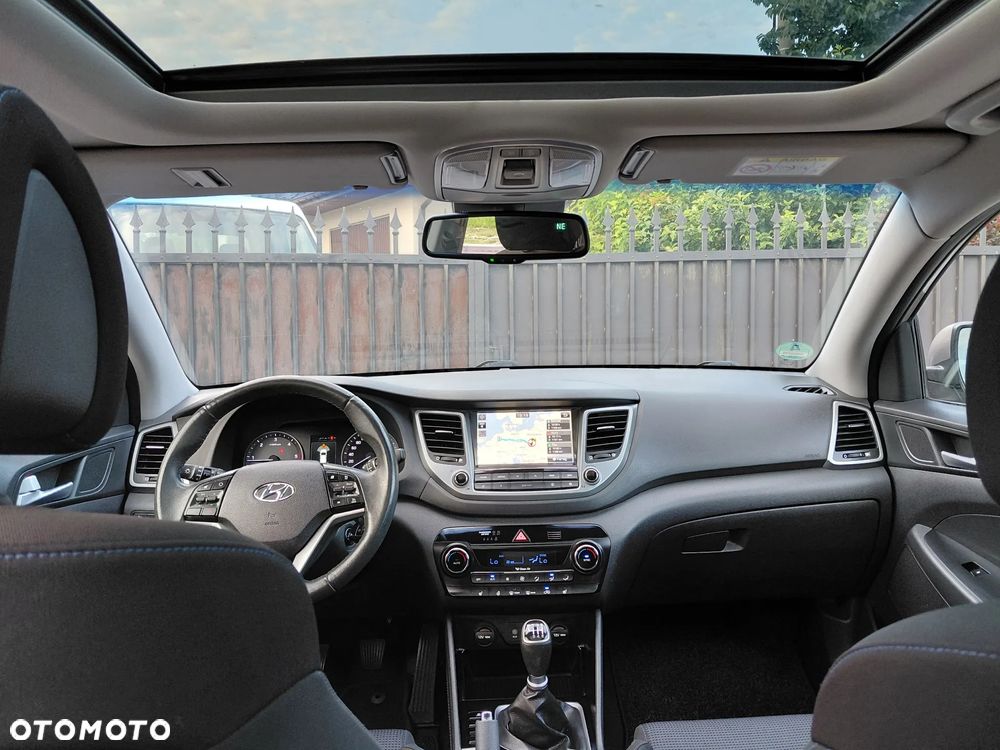 Hyundai Tucson 2.0 CRDI BlueDrive Style 2WD - 31