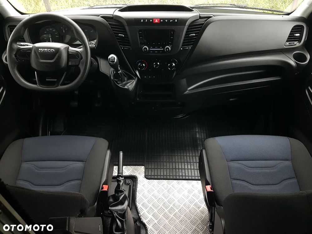 Iveco DAILY KONTENER NISKOPODŁOGOWY 4,44x2,23x2,42 SKLEP FOODTRUCK BAR KLIMA KONIOWÓZ KAMPER - 17