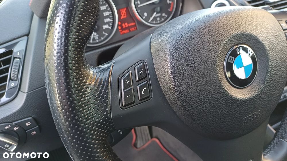 BMW X1 sDrive18d xLine - 13