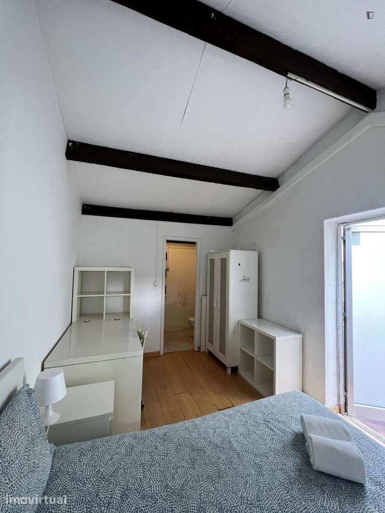 Quarto - localizado em Paranhos Porto - Grande imagem: 4/43