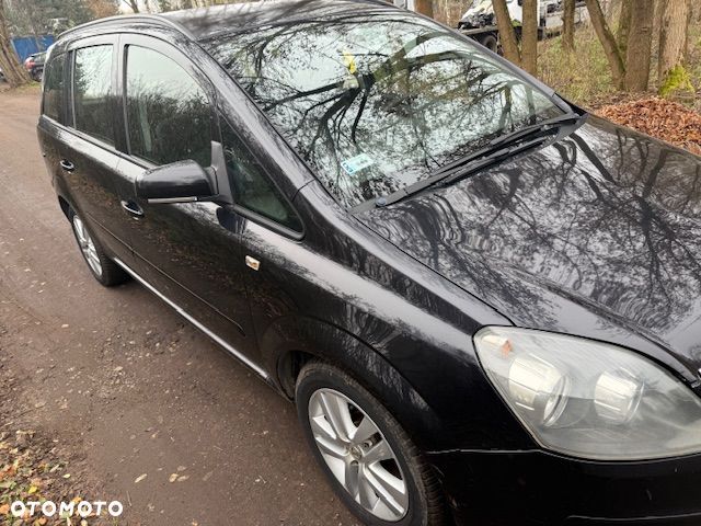 Opel Zafira - 1