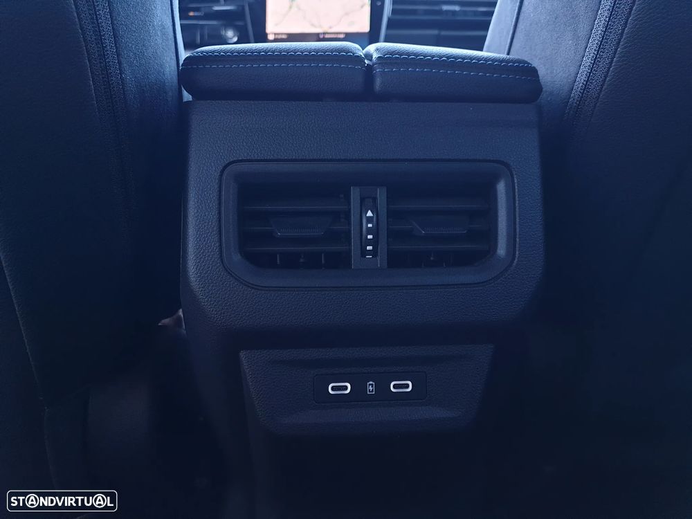 Renault Austral 1.2 E-Tech Iconic Espirit - 12