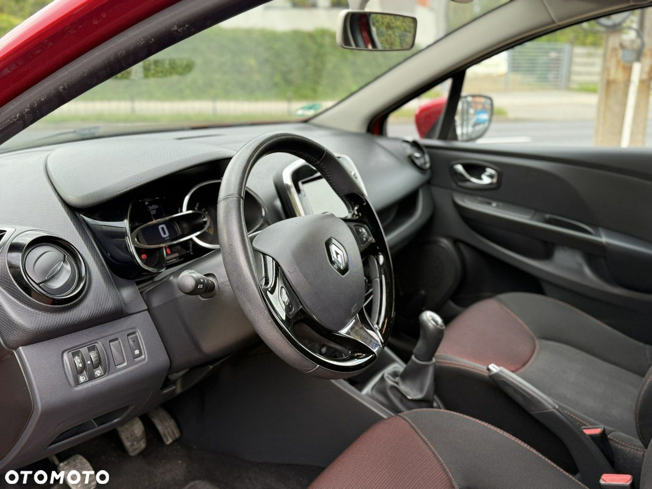 Renault Clio - 15