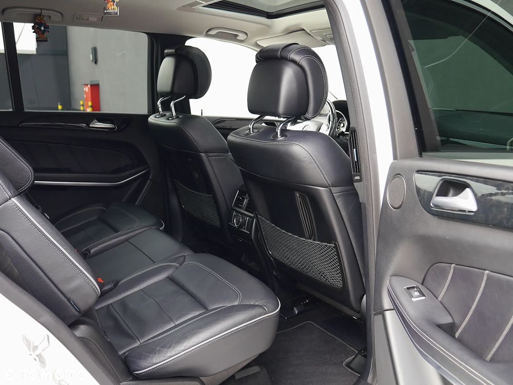 Mercedes-Benz GL 500 4-Matic - 29