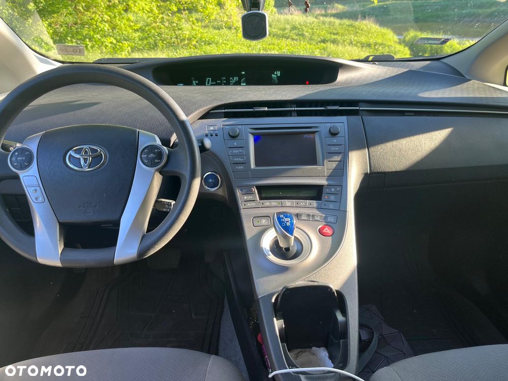 Toyota Prius - 8