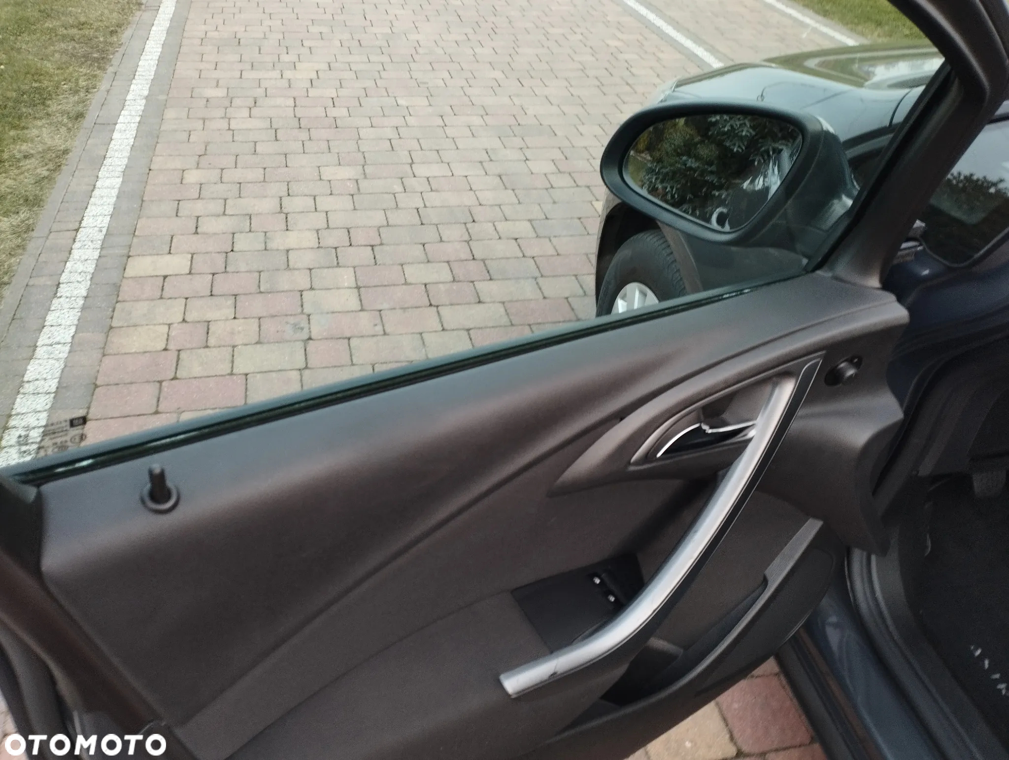 Opel Astra 1.4 Turbo Sports Tourer Design Edition - 11