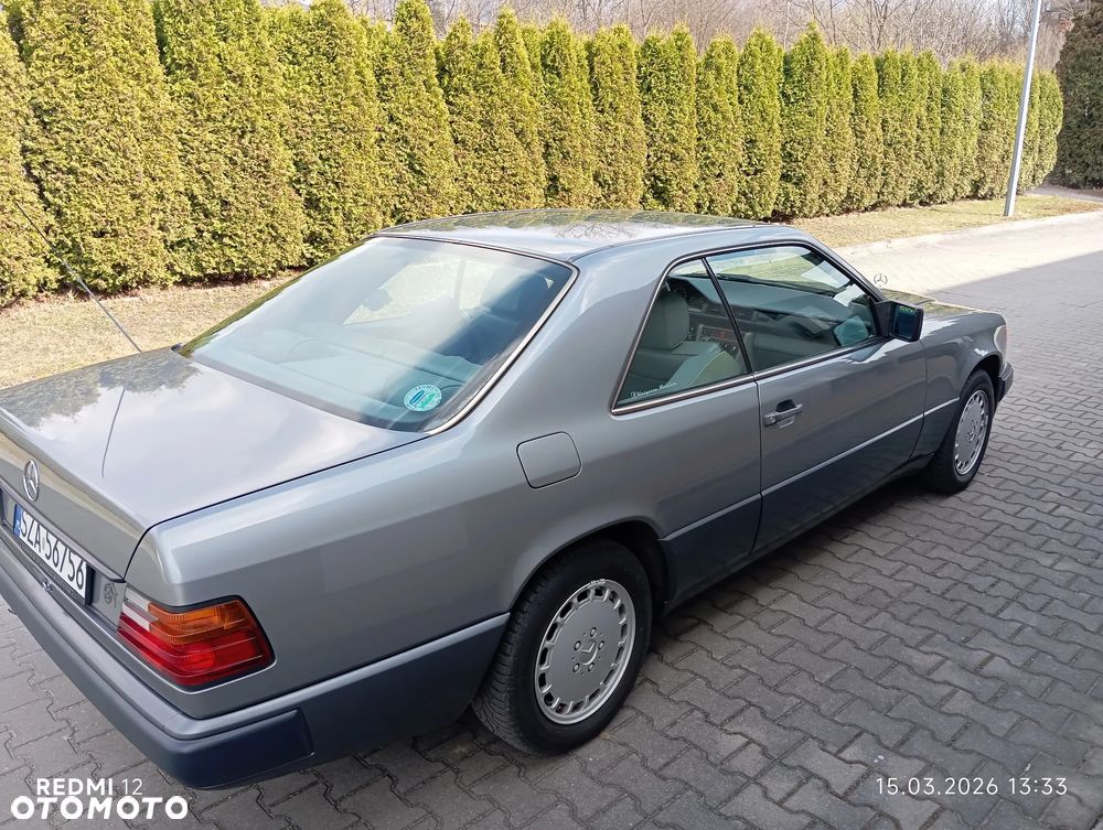 Mercedes-Benz W124 (1984-1993) - 12