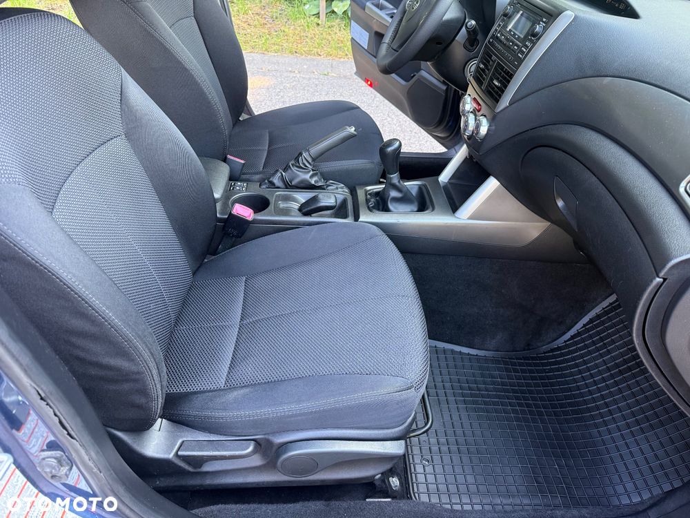 Subaru Forester 2.0X Exclusive - 11