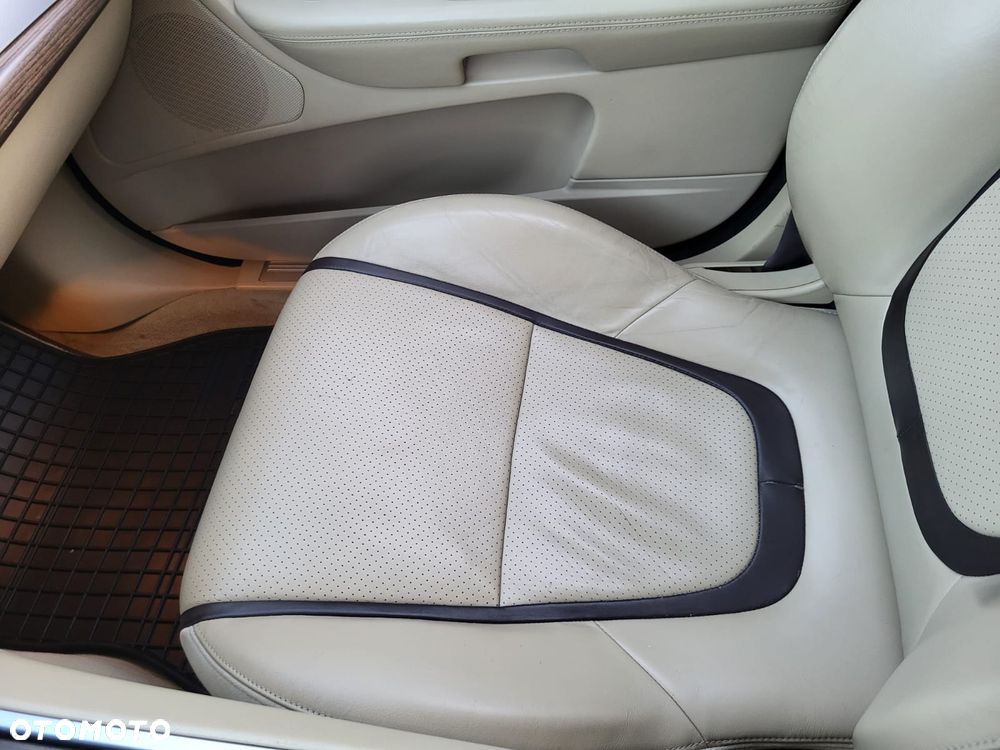 Jaguar XF 2.2 D Premium Luxury - 22