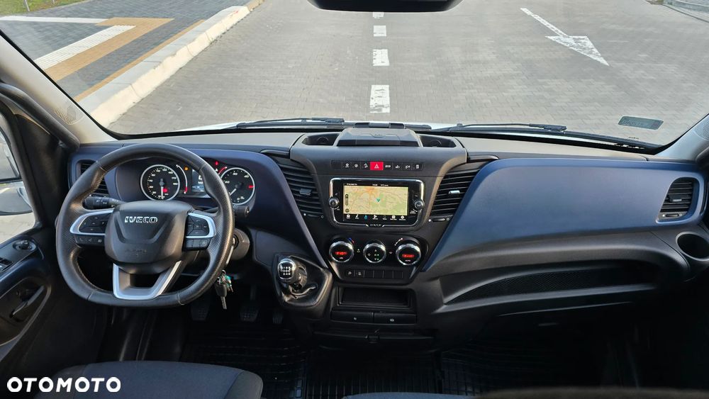 Iveco ❗️❗️DAILY 3.0 180KM MAXI 50C18 L4H3 JAK NOWY ❗️❗️NOWY MODEL / ZABUDOWA VIP 9 OSÓB HAUSER / 3500KG HAK / PIERWSZY WŁASCICIEL / BLASZAK / NAVI / KAMERA COFANIA / ZAWIESZENIE PNEUMATYCZNE AIR-PRO  / KLIMATYZACJA POSTOJOWA / SKRZYNIA MANUALNA / BLIŹNIAKI / TEMPOMAT / WERSJA WZMOCNIONA / FULL OPCJA / SERWIS ASO / SALON POLSKA / 35C15 50C15 35C18❗❗ JAK Z SALONU - NOWY -❗❗ - 8