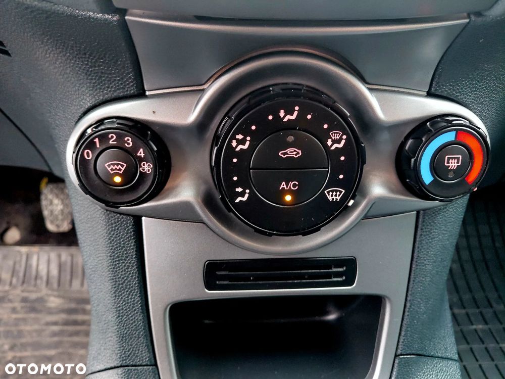 Ford Fiesta 1.25 Viva - 13