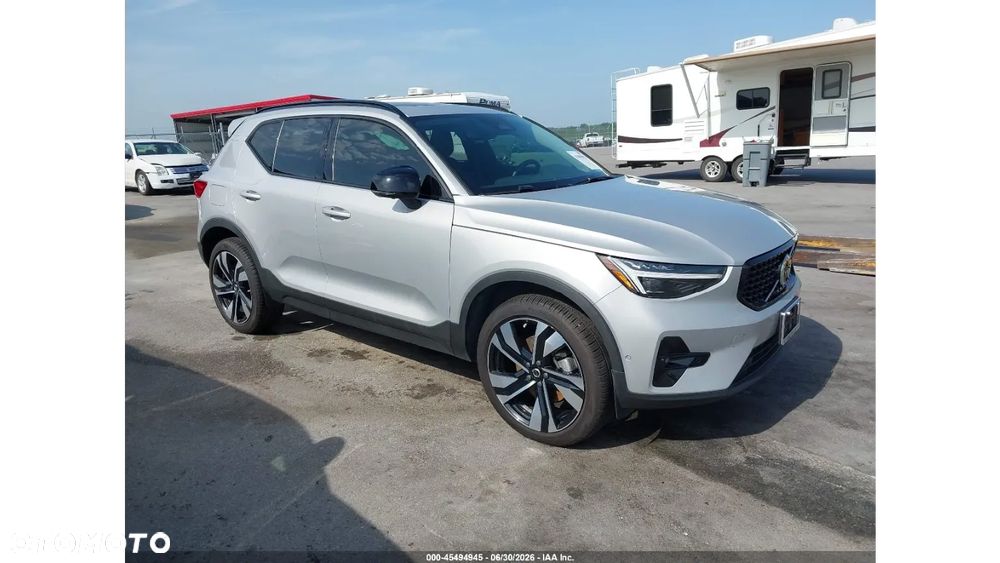 Volvo XC 40 B5 B AWD Ultimate Dark - 1