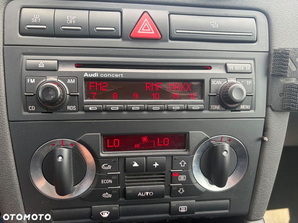 Audi A3 Sportback 1.6 TDI DPF Ambition - 11