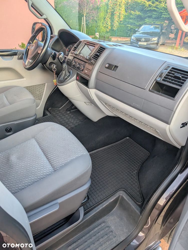 Volkswagen Transporter - 22