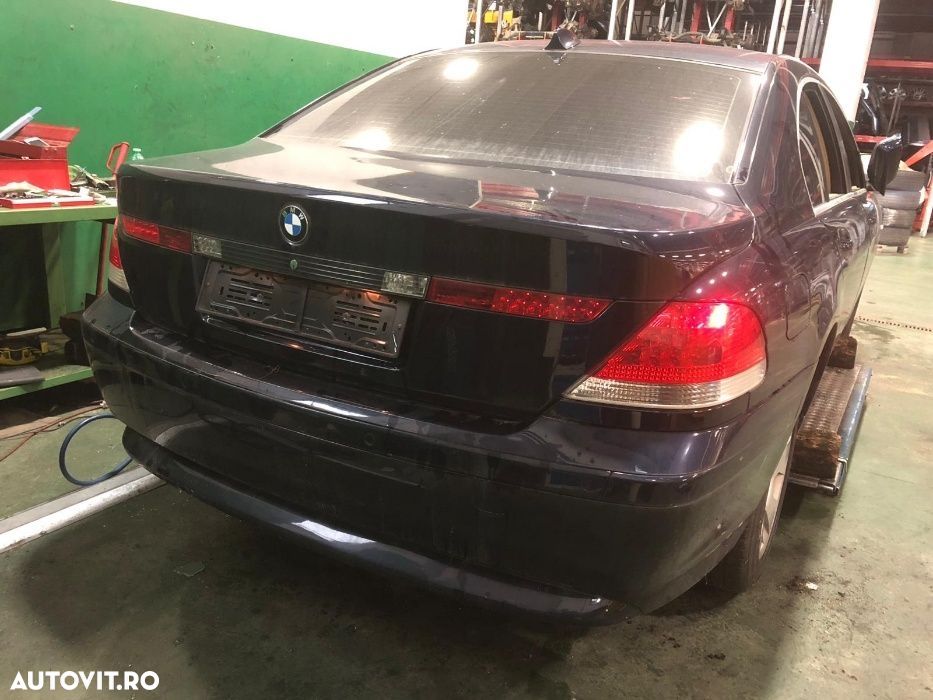 Dezmembrez BMW 735i , E65 , an 2004 - 4