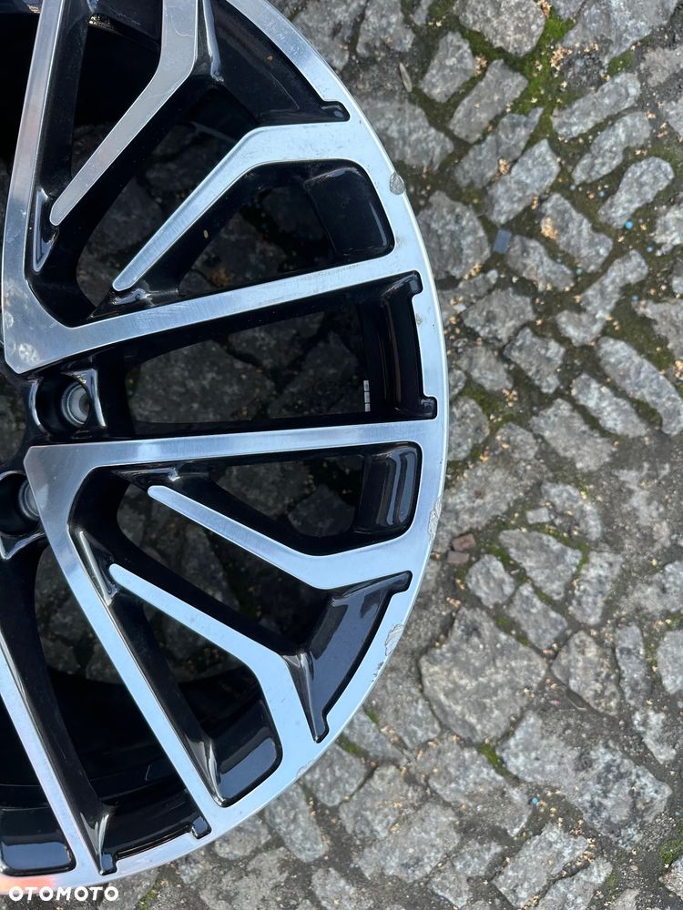 Felga Audi A5 S5 B10 5x112 8,5J 20 ET 44 8B3601025 L/Q - 5
