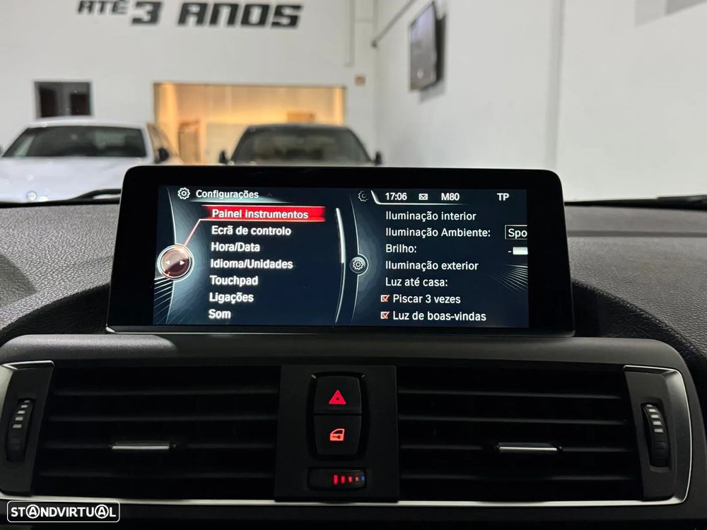 BMW 116 d Pack M - 32