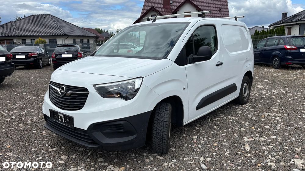 Opel COMBO - 16