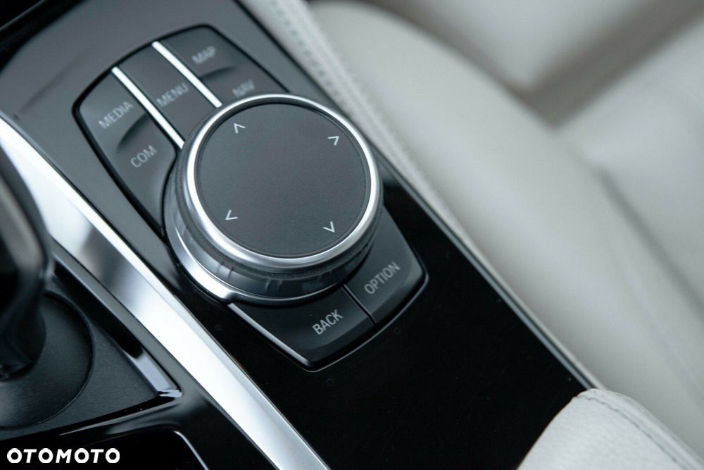 BMW Seria 5 - 28