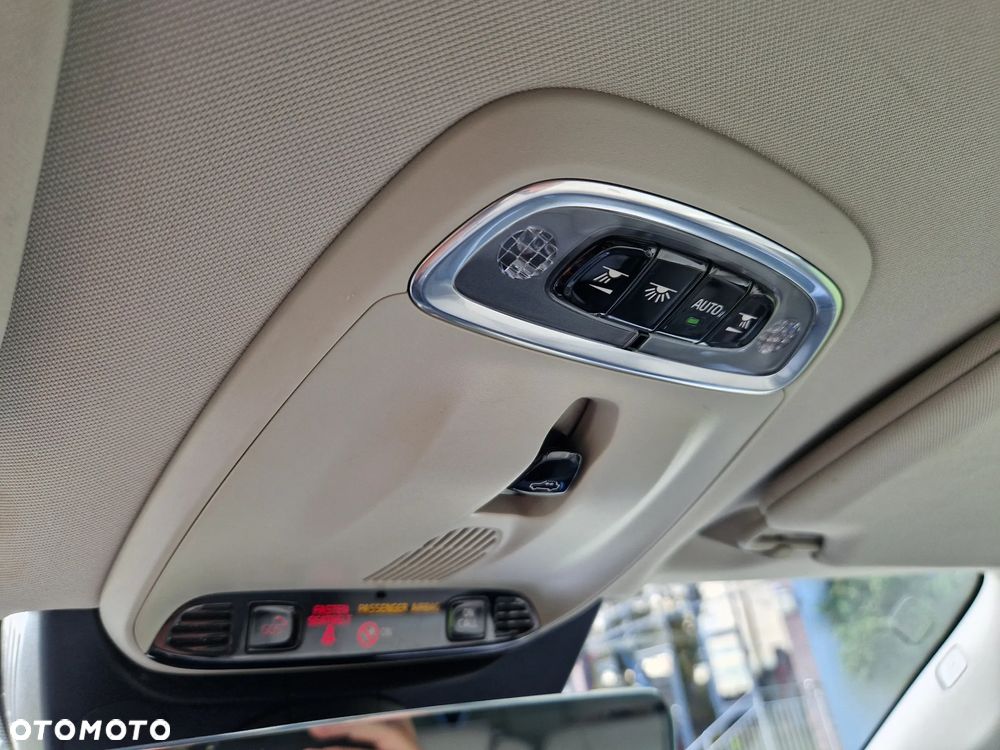 Volvo XC 90 - 35