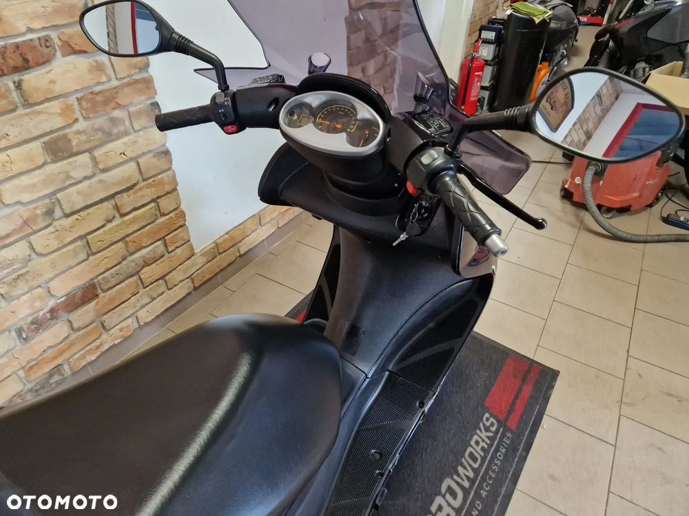 Yamaha Majesty - 33