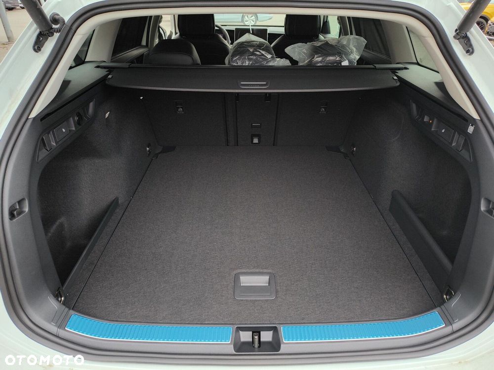 Volkswagen Passat Variant 2.0 TSI Business Plus DSG - 17
