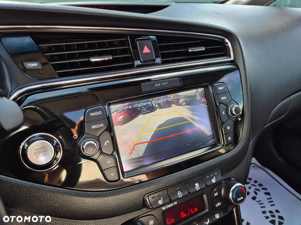 Kia Ceed 1.6 CRDi 136 ISG Platinum Edition - 33