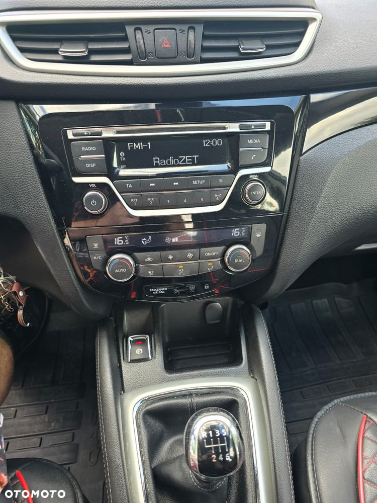 Nissan Qashqai 1.2 DIG-T Acenta EU6 - 13