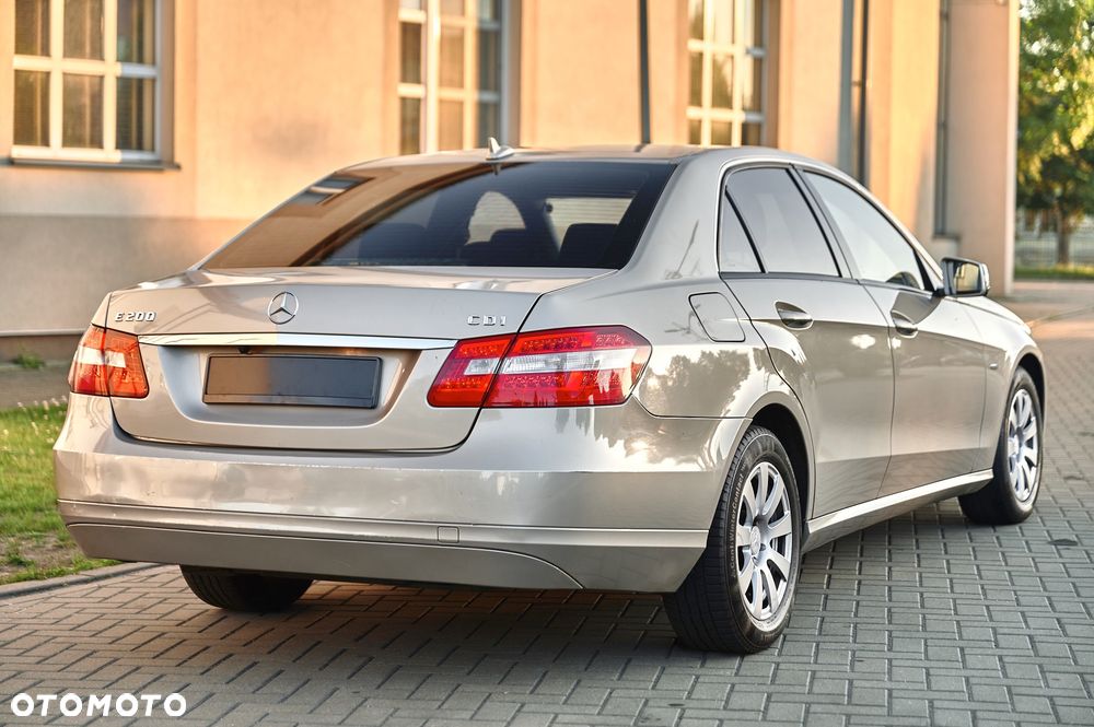 Mercedes-Benz Klasa E 200 CDI - 12