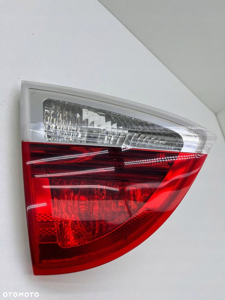 BMW 3 E91 LAMPA LEWA TYŁ W KLAPĘ 7160063 - 2