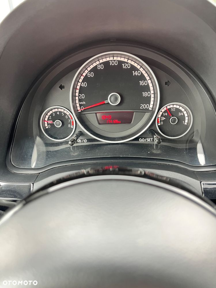 Volkswagen up! 1.0 black - 13