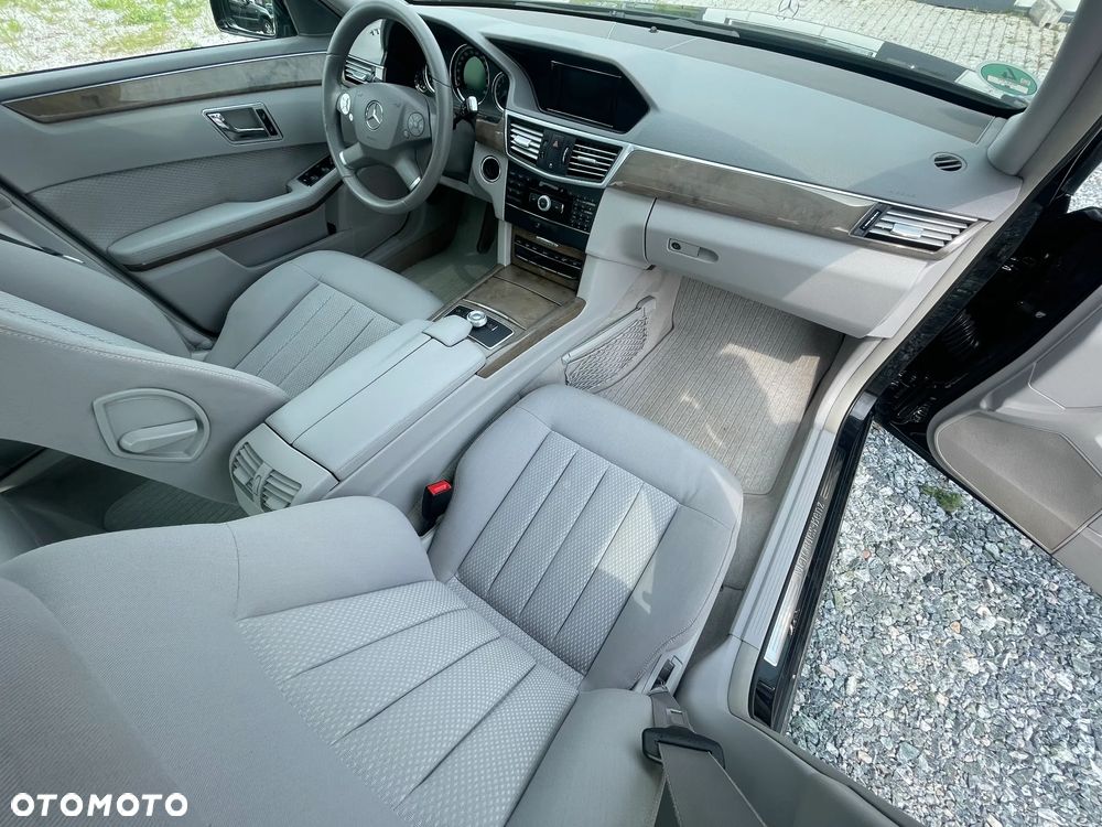 Mercedes-Benz Klasa E 350 CGI 7G-TRONIC Elegance - 9