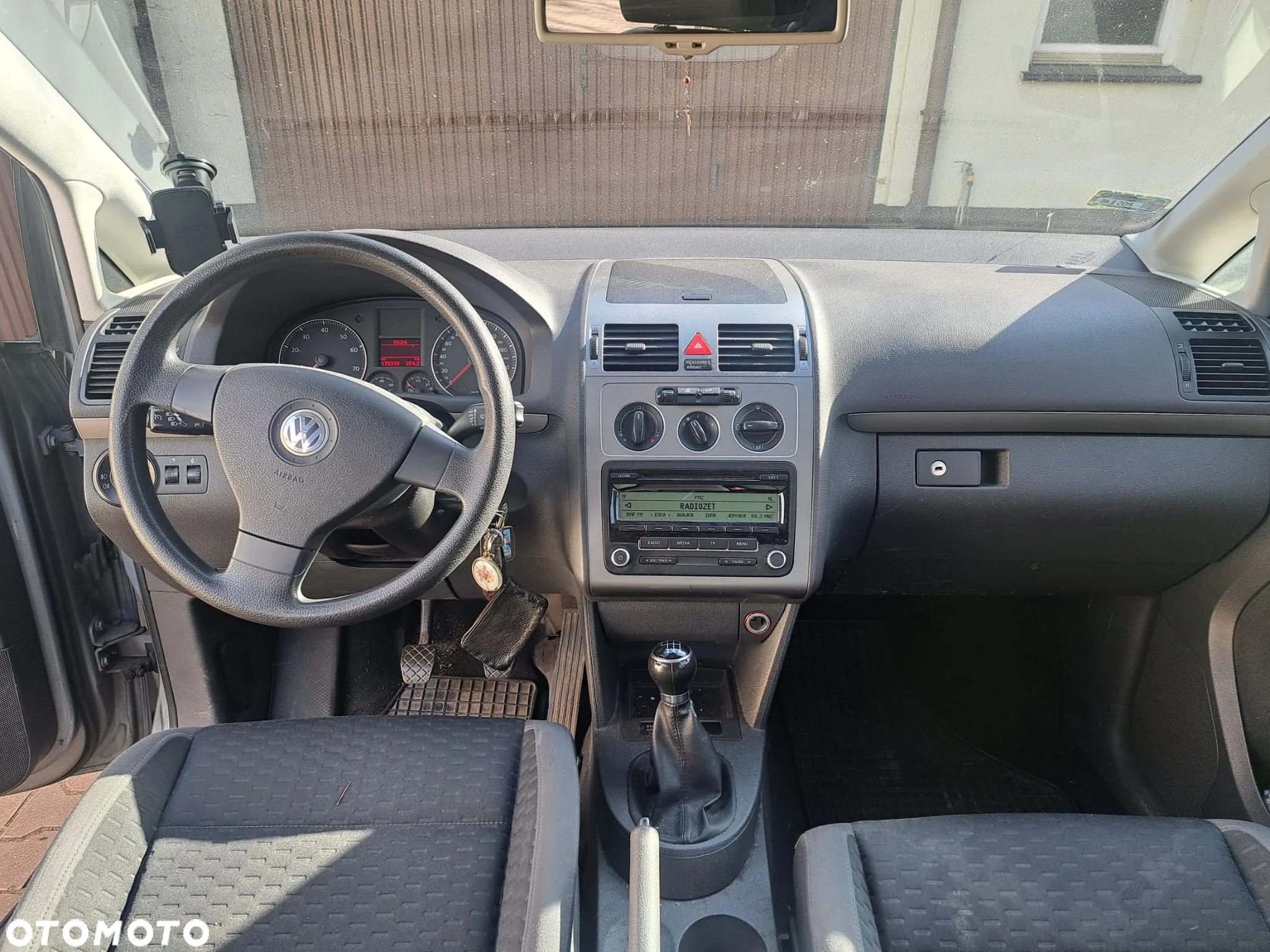 Volkswagen Touran - 6