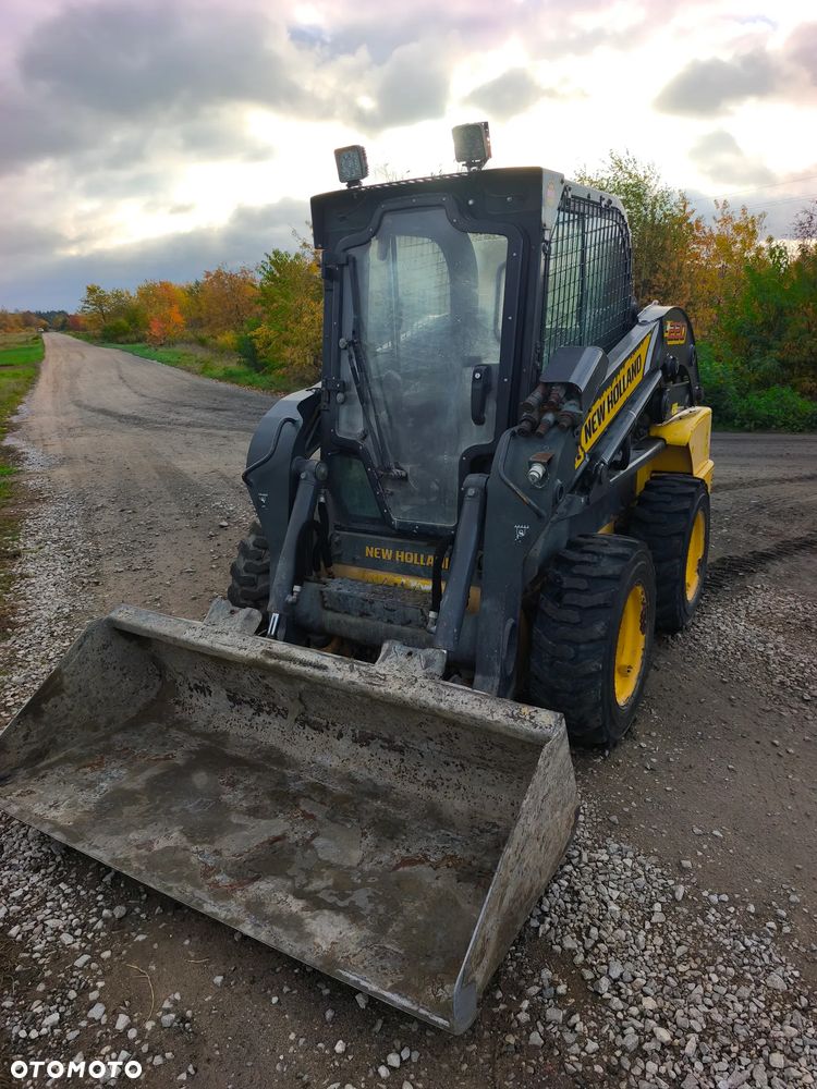 New Holland L220 - 3