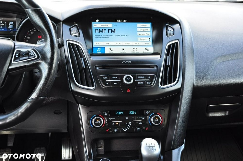 Ford Focus - 32