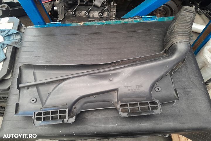 Capac motor 13717790601-06 13717790601-06 BMW Seria 1 E87 [2004 - 200 - 2