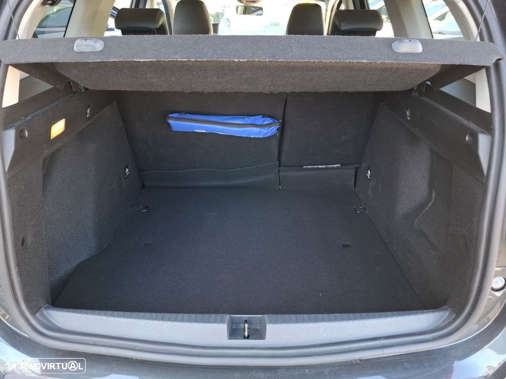 Dacia Duster 1.0 TCe SL Extreme - 31