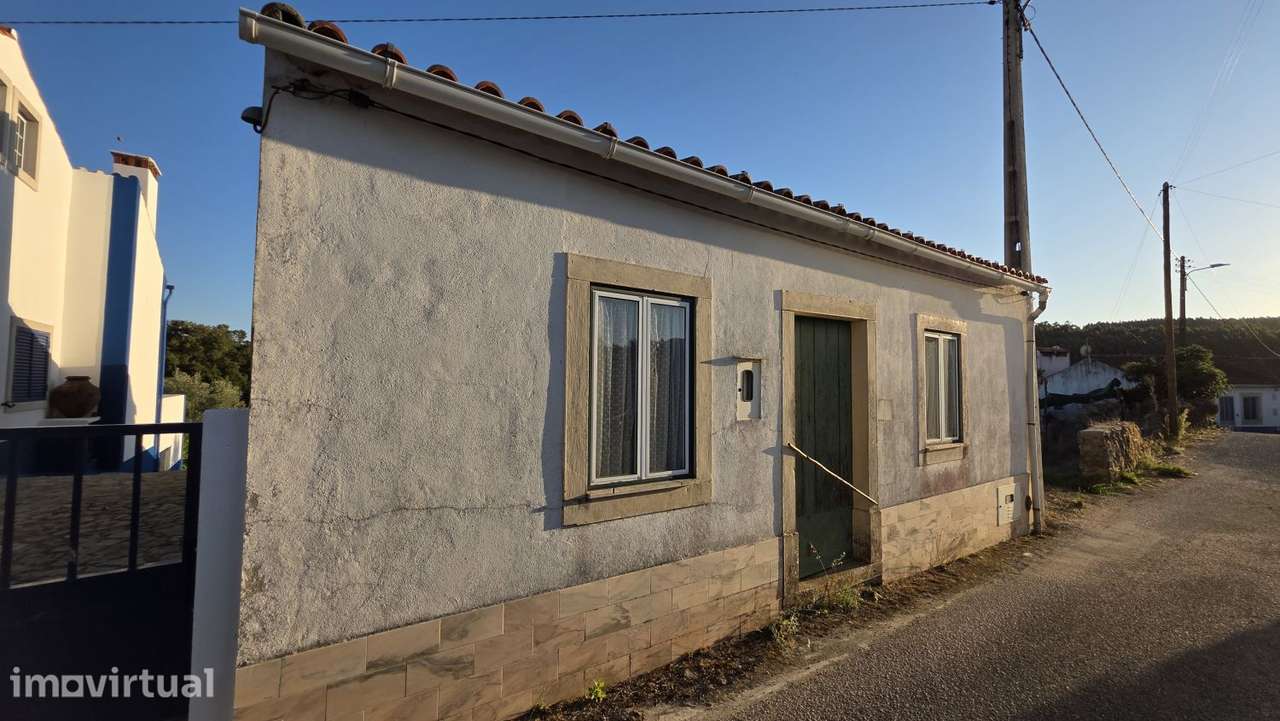 Casa T3 para restaurar com terreno, a 2 kms de Ferreira do Zêzere - Grande imagem: 2/37