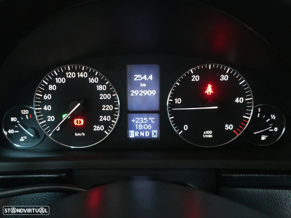 Mercedes-Benz C 220 CDi Avantgarde Aut. - 22