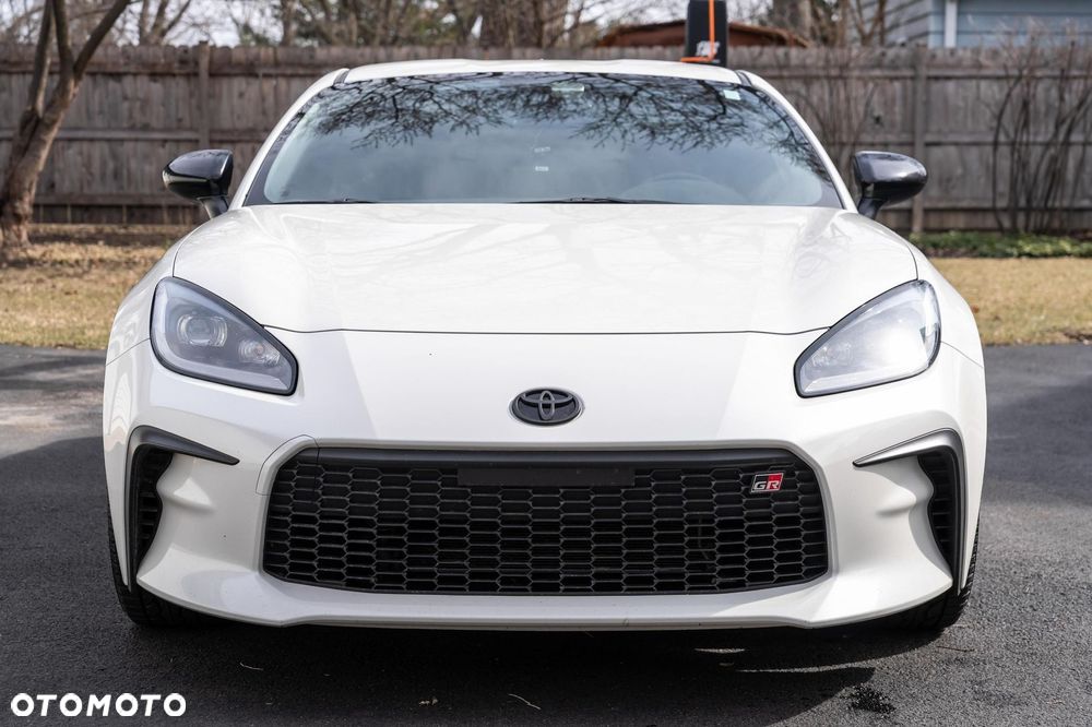 Toyota GR86 2.4 Dynamic - 2