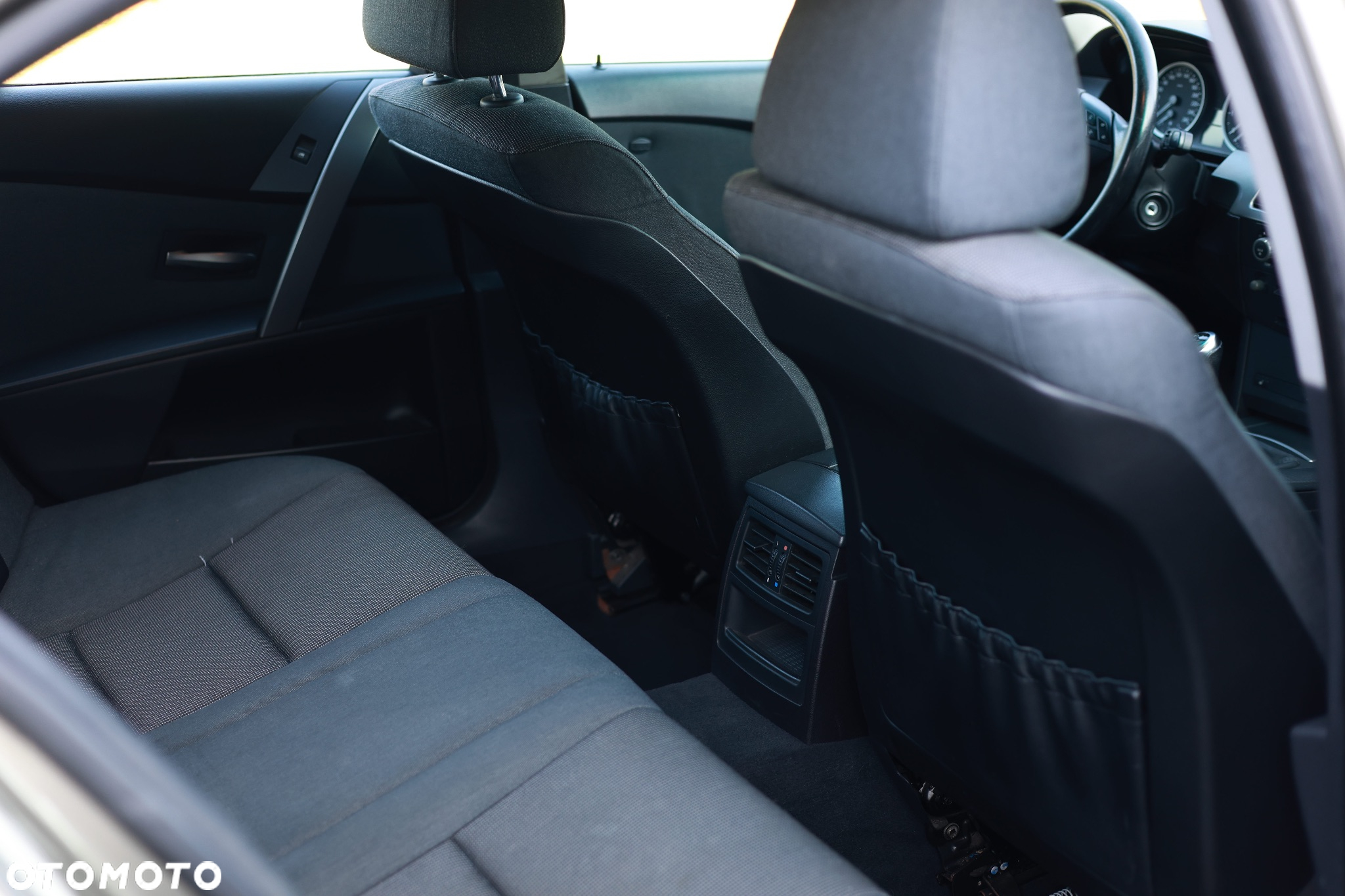 BMW Seria 5 525i - 11