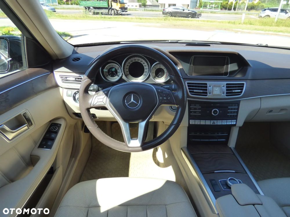Mercedes-Benz Klasa E 220 BlueTEC 4-Matic Avantgarde - 11