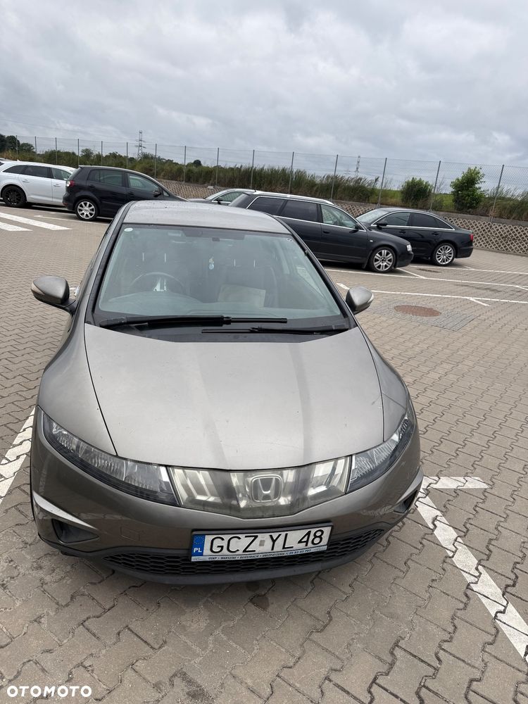 Honda Civic 1.8 Executive - 5