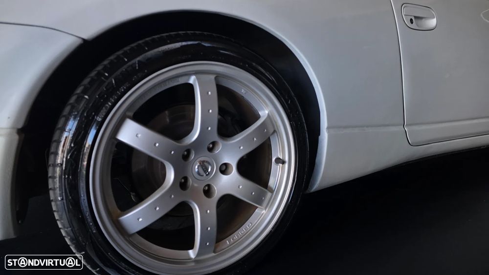 Nissan 300 ZX Biturbo - 16