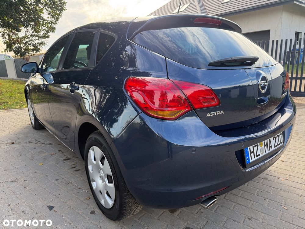 Opel Astra - 6