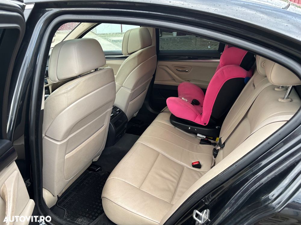 BMW Seria 5 525d Aut. - 19