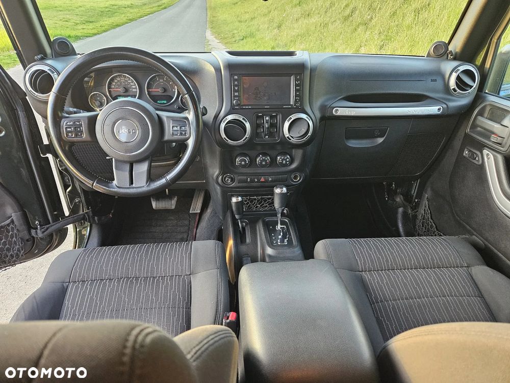 Jeep Wrangler 2.8 CRD Unlim Rubicon - 13