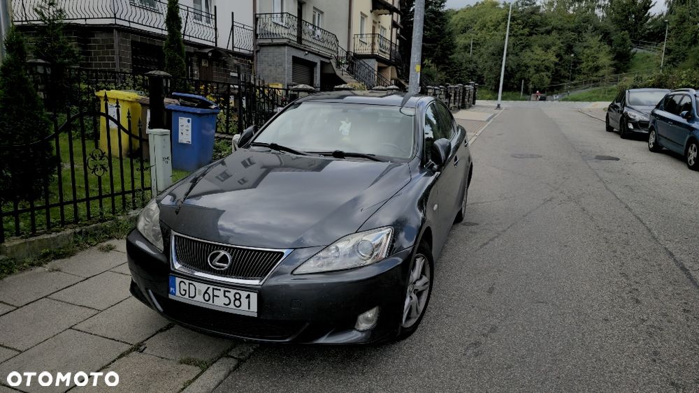 Lexus IS - 1
